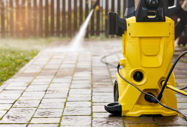 Best Rust Removal  in Eldridge, IA